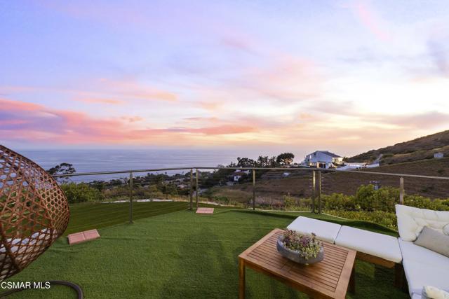 31505 Pacific Coast Highway, Malibu CA: https://media.crmls.org/mediaz/38c3a133-ea2b-4fac-8acf-883e1f175e9a.jpg