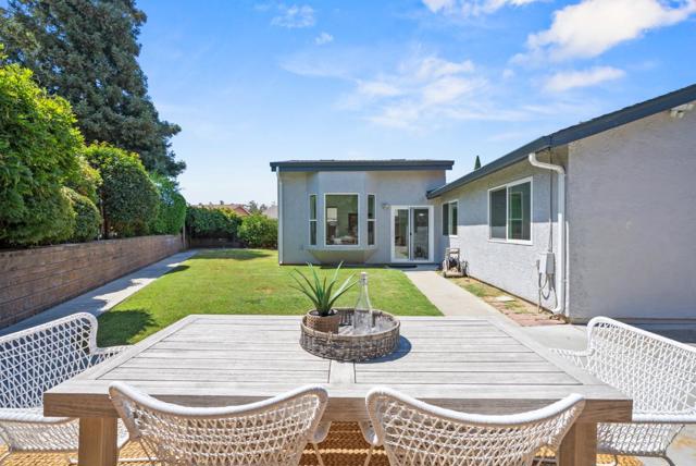 2293 Royaltree Circle, San Jose CA: https://media.crmls.org/mediaz/38c40171-4768-4d33-9138-bbba8b8cd2b6.jpg