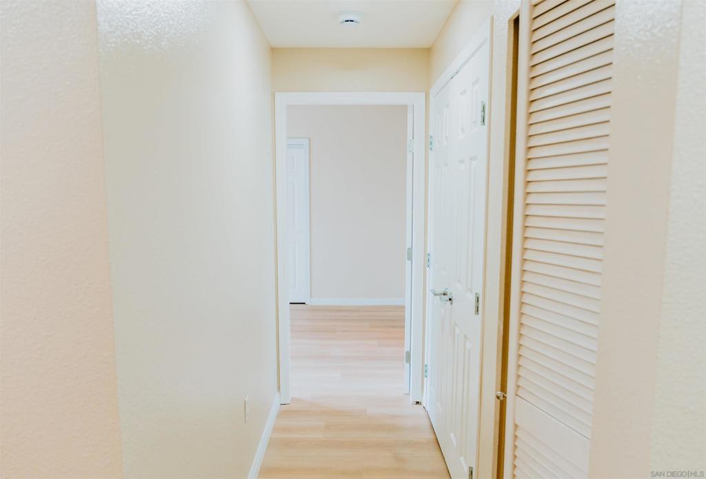 https://media.crmls.org/mediaz/38c488f9-250b-4cf7-beb0-7c71ffc229fa.jpg?preset=X-Large