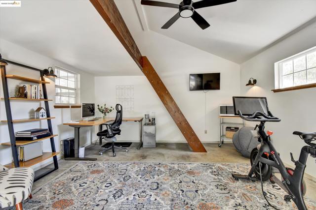 2944 Von Doolen Court, Pinole CA: https://media.crmls.org/mediaz/38c515a8-ebe0-40e3-b049-7212af897d4e.jpg