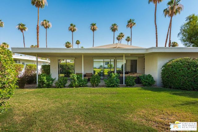 1595 E Canyon Estates Drive, Palm Springs CA: https://media.crmls.org/mediaz/38c5b1b5-bdb6-4cc9-8546-29476d809630.jpg