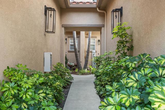 646 Sumner Way, Oceanside CA: https://media.crmls.org/mediaz/38c5c94e-64c7-4ab7-9221-f1d6884b9a24.jpg