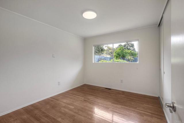 1639 Tamarack Avenue, Carlsbad CA: https://media.crmls.org/mediaz/38c66af3-179f-436b-b493-0151442cc59d.jpg