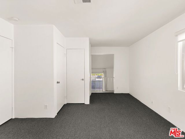 1472 S Camino Real, Palm Springs CA: https://media.crmls.org/mediaz/38c6860e-476d-4724-813d-c77ff2edc24c.jpg