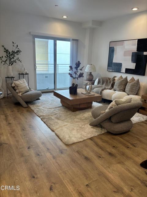 Detail Gallery Image 8 of 20 For 239 S Marengo Ave #303,  Pasadena,  CA 91101 - 2 Beds | 2 Baths