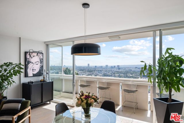 8787 Shoreham Drive, West Hollywood CA: https://media.crmls.org/mediaz/38c738e7-6c6e-472f-a13c-ee66f6ce33da.jpg