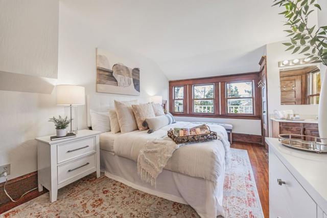 333 Waverley Street, Palo Alto CA: https://media.crmls.org/mediaz/38c74895-85d1-4093-90cd-b233f0d69efa.jpg