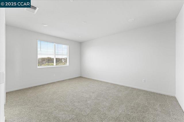 4207 Markovich Ct, Richmond CA: https://media.crmls.org/mediaz/38c99017-f7f5-4784-a9d6-5afc6f6dd1cb.jpg