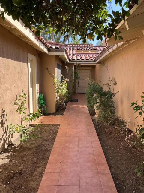 211 La Paz Way, Palm Desert, CA 92260