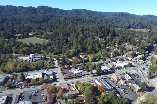 6030 Plateau Drive, Felton CA: https://media.crmls.org/mediaz/38cadbc2-1923-482c-9927-de7c9e3c0bf5.jpg