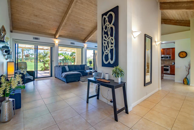 628 Hospitality Drive, Rancho Mirage CA: https://media.crmls.org/mediaz/38cb9472-9146-4d27-bff1-79ab5e410c00.jpg