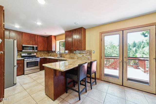 352 Cedarbrook Drive, Twin Peaks CA: https://media.crmls.org/mediaz/38ccade5-c27c-40b1-8f4e-b9c8ad411bb9.jpg