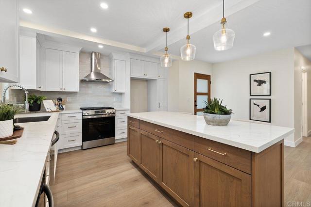Detail Gallery Image 8 of 39 For 5461 Waring Rd, San Diego,  CA 92120 - 3 Beds | 2 Baths