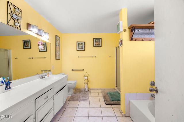 14134 Orizaba Avenue, Paramount CA: https://media.crmls.org/mediaz/38cd5913-581d-469d-9171-126ae5d7e842.jpg