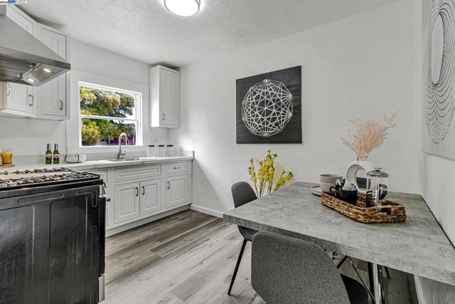 9700 Macarrthur Blvd., Oakland CA: https://media.crmls.org/mediaz/38cd6f2e-bc25-4b5e-98ae-46eb2abcfc84.jpg