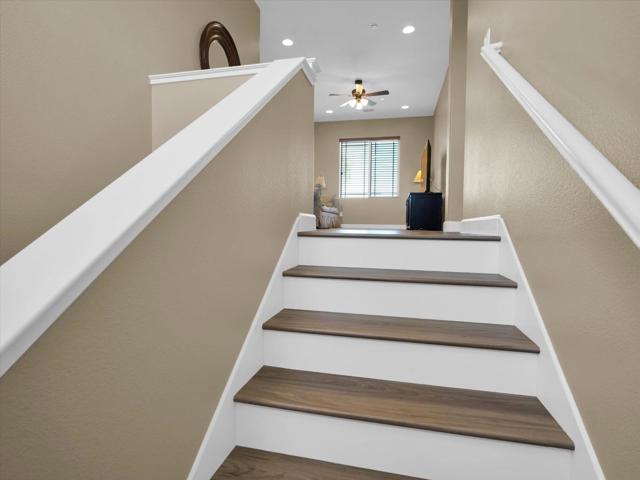 325 W Alcala Avenue, Mountain House CA: https://media.crmls.org/mediaz/38ceaa82-3cc5-4bb7-9c9a-9ec265164d34.jpg
