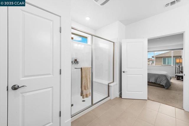205 Goose Creek Ave, Brentwood CA: https://media.crmls.org/mediaz/38cec639-88d9-4bec-87b7-7982d60f482a.jpg