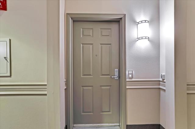 130 E San Fernando Street, San Jose CA: https://media.crmls.org/mediaz/38cf1eac-1ae3-49ab-95e1-1a964e2de629.jpg