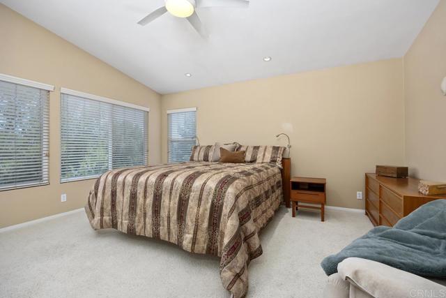 31135 Gleneagles Drive, Temecula CA: https://media.crmls.org/mediaz/38cf66af-b82b-4a12-816a-55ec21dbca10.jpg