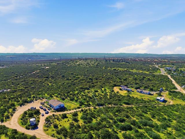 Detail Gallery Image 4 of 74 For 909 Tierra De Luna, Boulevard,  CA 91905 - 8 Beds | 6 Baths