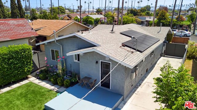3447 9th Avenue, Los Angeles CA: https://media.crmls.org/mediaz/38d11bb1-04b1-4551-a22b-ee5a047c56f0.jpg