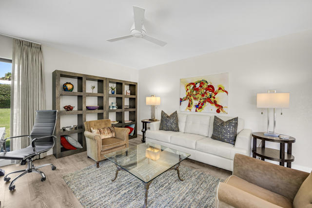 2006 E Sandalwood Drive, Palm Springs CA: https://media.crmls.org/mediaz/38d1306f-4b41-44aa-a7dc-d4887b267c56.jpg