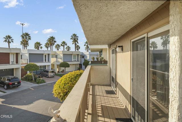 Detail Gallery Image 22 of 56 For 137 Mainsail Ct, Port Hueneme,  CA 93041 - 3 Beds | 2/1 Baths