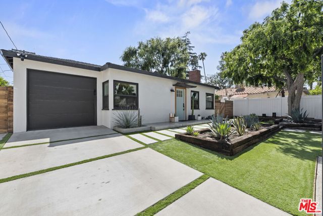 10868 WEDDINGTON Street photo 5