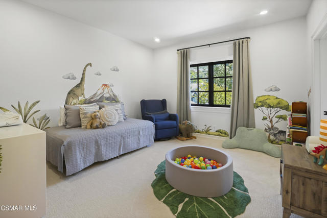 29270 Wagon Road, Agoura Hills CA: https://media.crmls.org/mediaz/38d20267-2ece-4a9e-9a2f-e349e23c8c4d.jpg
