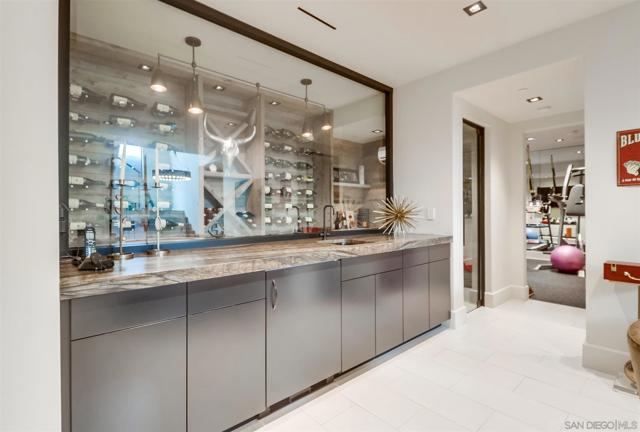 969 Adella Ave, Coronado CA: https://media.crmls.org/mediaz/38d34cbe-362c-45f4-b6b0-19207b9d8e1e.jpg