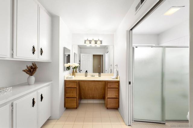 12417 Shropshire Lane, San Diego CA: https://media.crmls.org/mediaz/38d45c45-2a4c-474e-a6e6-735488625003.jpg