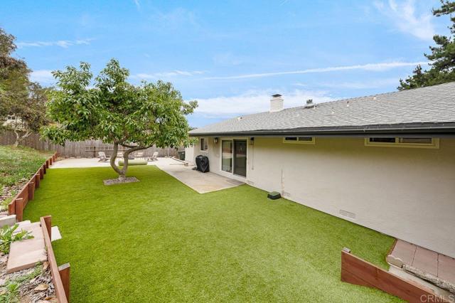 Detail Gallery Image 39 of 56 For 2442 Sunflower, Vista,  CA 92083 - 3 Beds | 2 Baths