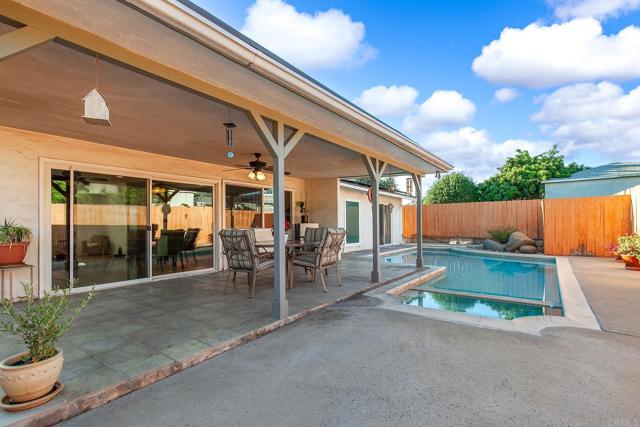 Detail Gallery Image 23 of 27 For 4599 Dauer Ave, La Mesa,  CA 91942 - 3 Beds | 2 Baths