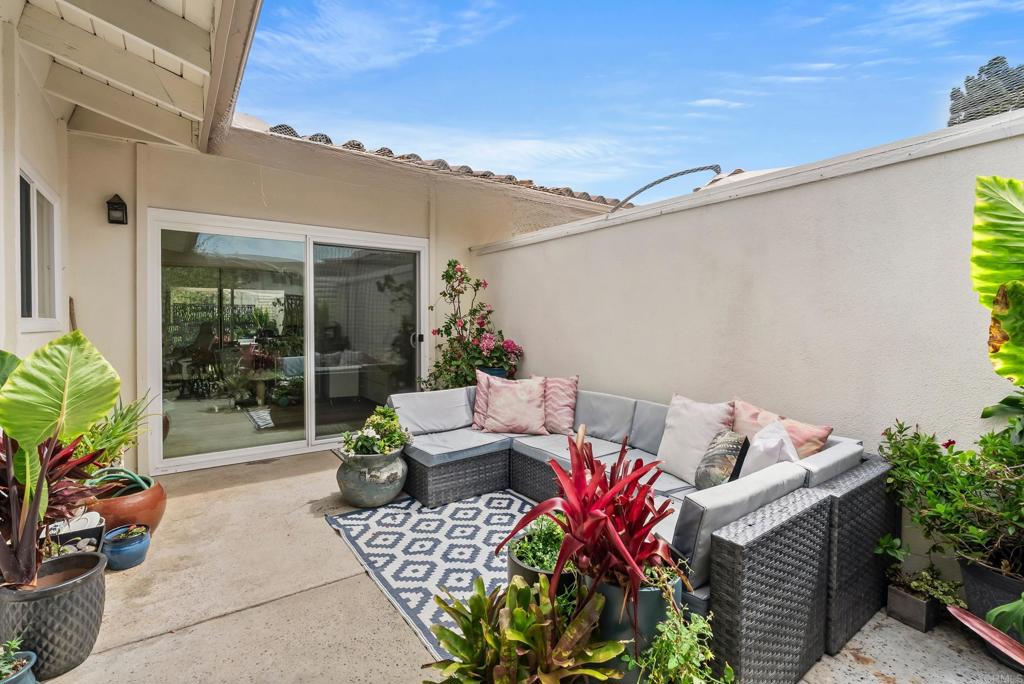 7063 Estrella De Mar Road - photo 20