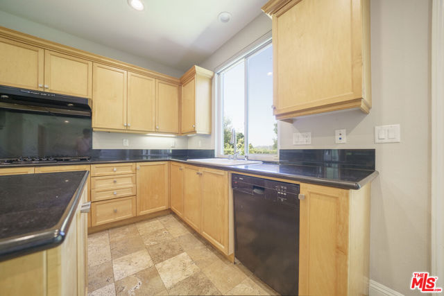 629 Milford Street, Los Angeles CA: https://media.crmls.org/mediaz/38d5bf78-f471-4fa2-945b-51bdc384f981.jpg
