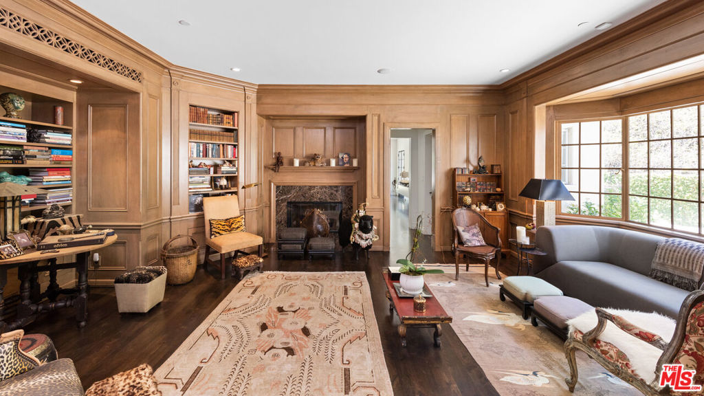 1115 N Beverly Drive
