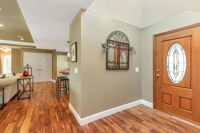 10260 Lucky Court, Gilroy CA: https://media.crmls.org/mediaz/38d637b7-cc10-434d-997f-88555c5b5369.jpg