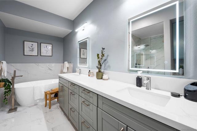 8211 Station Village Lane, San Diego CA: https://media.crmls.org/mediaz/38d81836-fd86-4755-966c-e9a20bddabd8.jpg