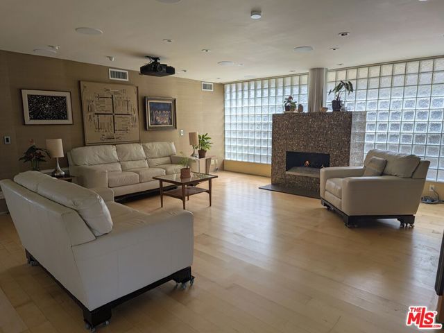 13523 Hartland Street photo 41