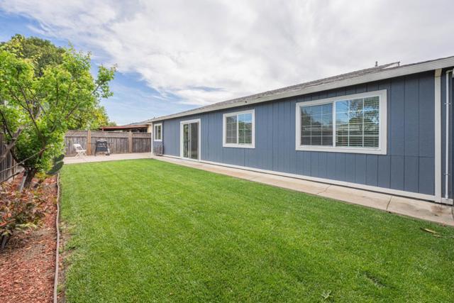 8340 Forest Street, Gilroy CA: https://media.crmls.org/mediaz/38d85e48-ba02-472f-8e9d-da5269e9d95a.jpg