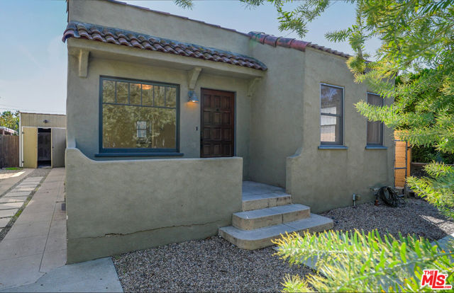 3000 Finch Street, Los Angeles CA: https://media.crmls.org/mediaz/38d8b1c9-e62c-44bd-a05c-172c8c912bdb.jpg