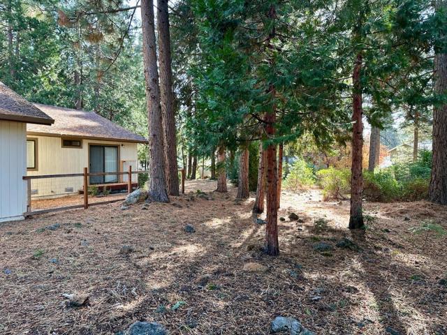 3209 Woodlake Drive, Lake Almanor CA: https://media.crmls.org/mediaz/38d91cf8-40c4-4432-9e27-03e9c8761bd8.jpg