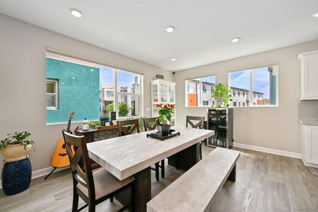 1855 Montage Ave, Chula Vista CA: https://media.crmls.org/mediaz/38d9edc2-915a-4e34-ab59-bdfe228fae83.jpg