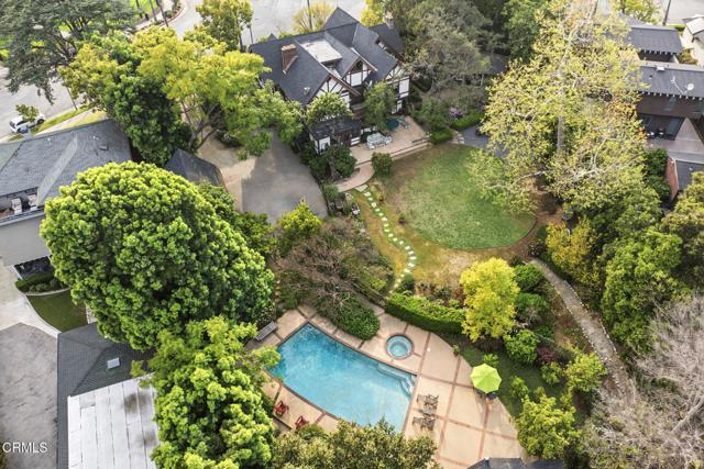 412 Oaklawn Avenue, South Pasadena CA: https://media.crmls.org/mediaz/38da06c7-025d-48de-bb58-4f5061b2b4db.jpg