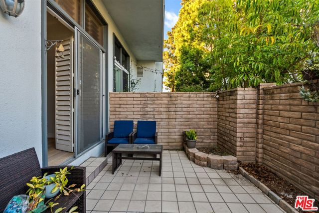 4771 La Villa Marina, Marina del Rey CA: https://media.crmls.org/mediaz/38da2000-3b33-49e3-9006-34467e9ea028.jpg