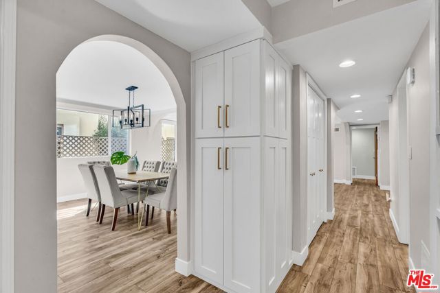 14106 Dickens Street, Sherman Oaks CA: https://media.crmls.org/mediaz/38db48ee-e364-4c33-84eb-924b48f81734.jpg