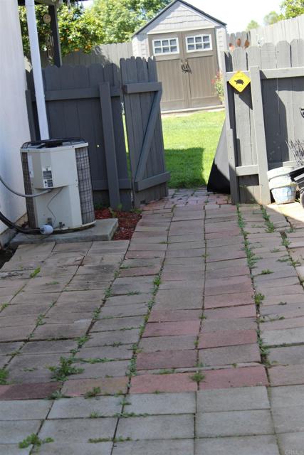 564 Larchwood Drive, San Marcos CA: https://media.crmls.org/mediaz/38dc142f-4cef-48b4-a22e-c7bb26cebdf8.jpg