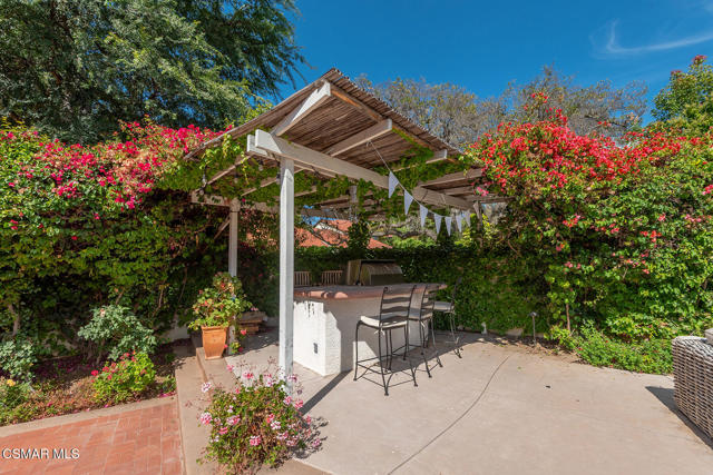 4498 Rayburn Street, Westlake Village CA: https://media.crmls.org/mediaz/38dc5f7c-f922-4f3a-8aa9-70784f4ccfe6.jpg