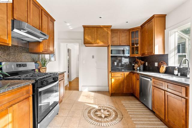 Image 19 of 48 For 6021 Monadnock Way