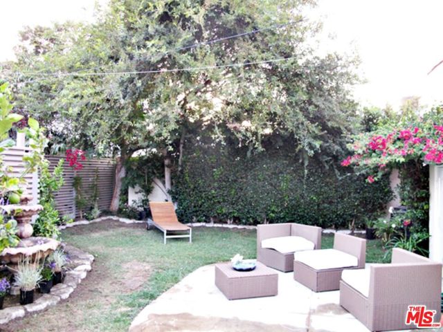4125 Huron Avenue, Culver City CA: https://media.crmls.org/mediaz/38deedc2-939f-4374-910d-0ae78529350f.jpg